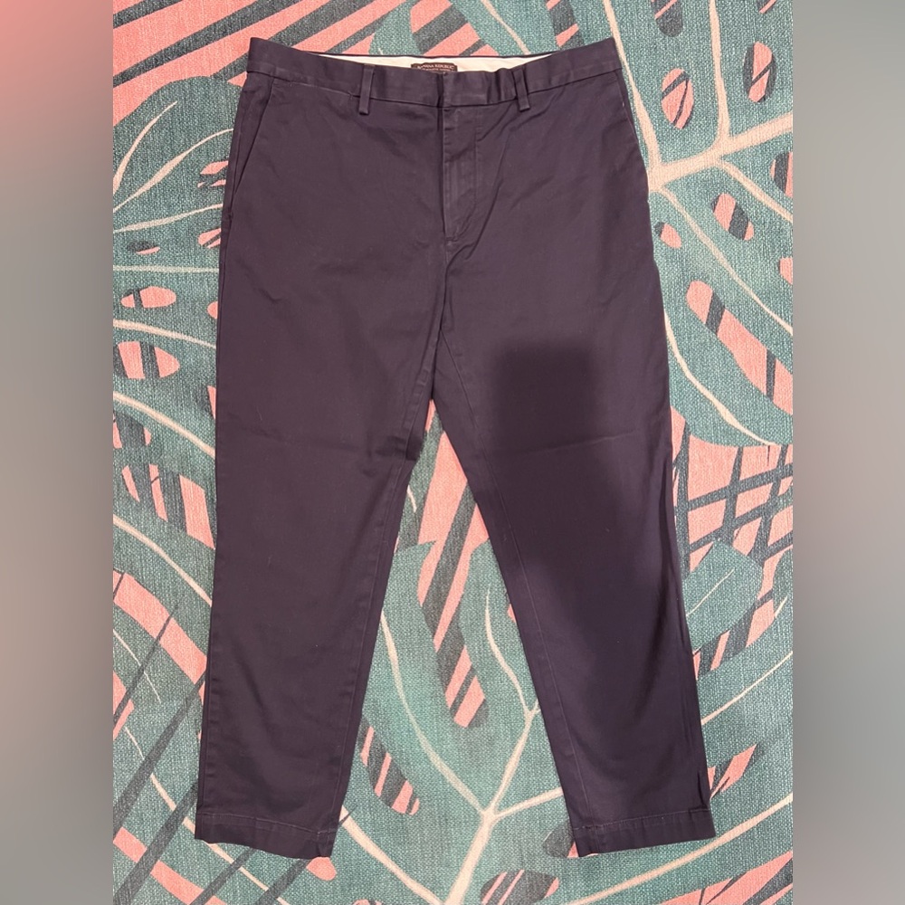 Banana Republic Mason Athletic Tapered Fit Flat Front Chino Pants Khakis Dress
